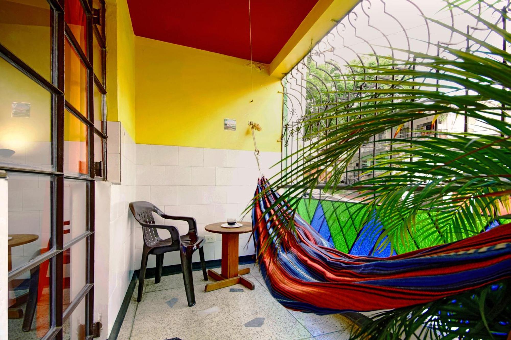 Ding-Dong Hostel Cali Exterior foto